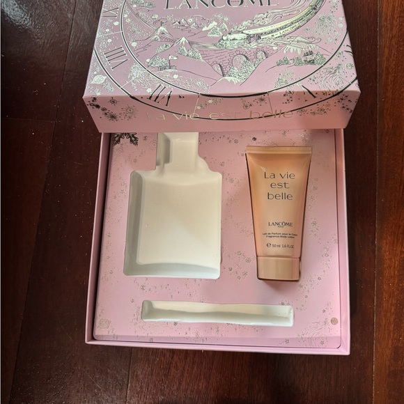 Lancome Other - Lancome La Vie Est Belle Foundation - Tan